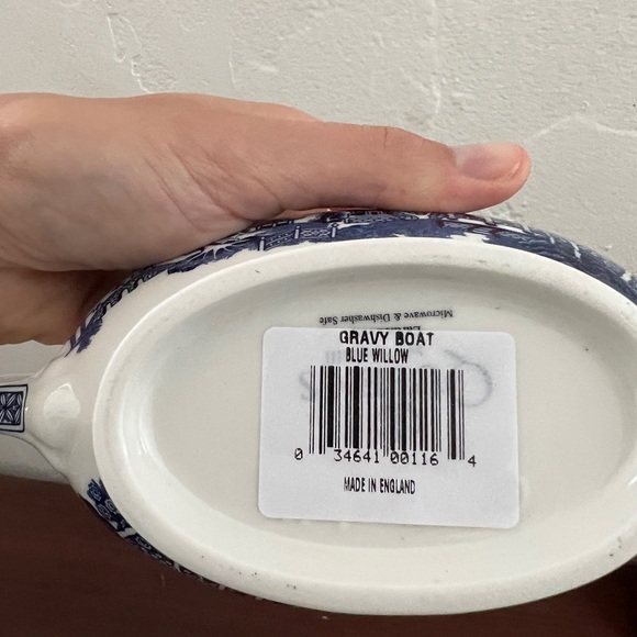 NWT Blue Willow Churchill ceramic Gravy Pitcher - Picture 5 of 14